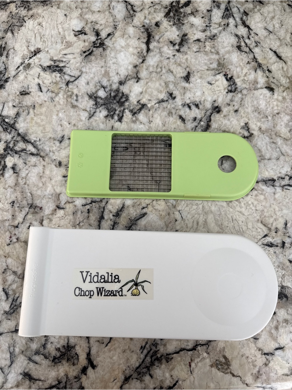 Vidalia Chop Wizard vegetable Slicer - White & Light Green